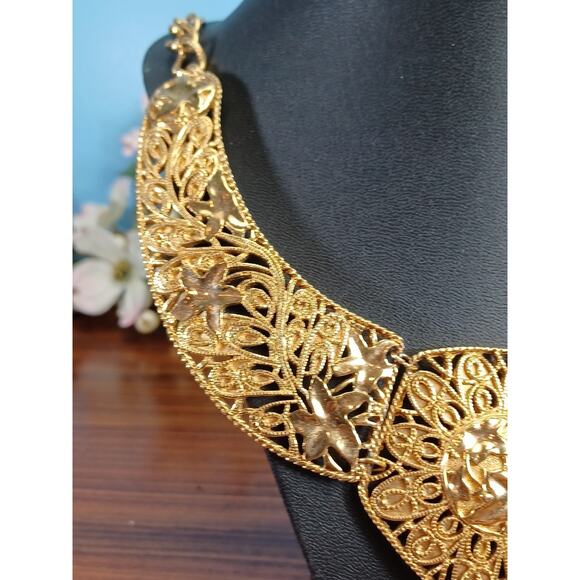 Vintage 90s Jose Maria Barrera for Avon Falling Leaves Necklace Golden Beautiful - Picture 13 of 16